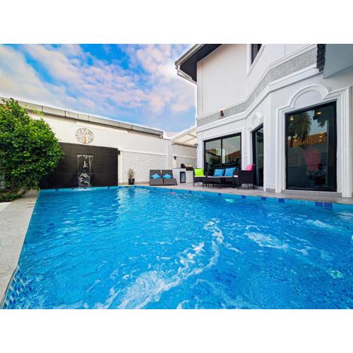 Villa Bella - Luxury Private Pool Pattaya