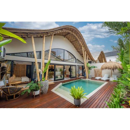 Villa Bergaya 2BR Brand New Oasis in Berawa