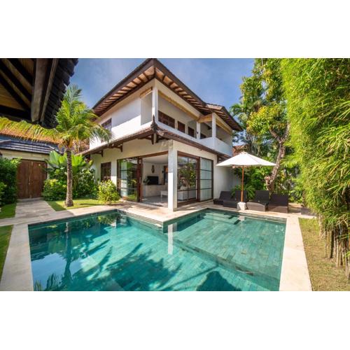 Villa Bewa by Villa Finder