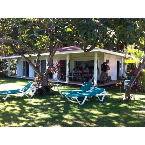 Villa Bianca - BEACHFRONT with Pool