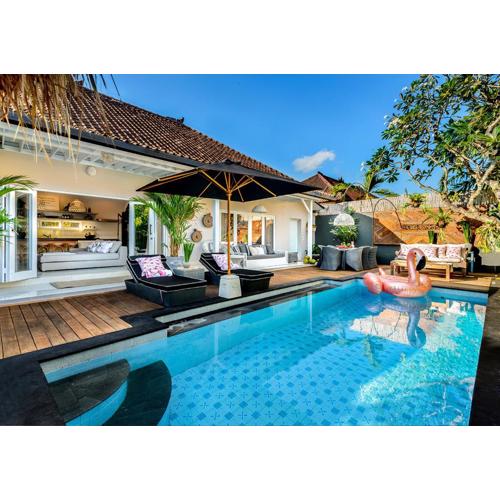 Villa Bloom 4 - 2 King bedrooms , Sleep 4 Pax, private pool, Seminyak