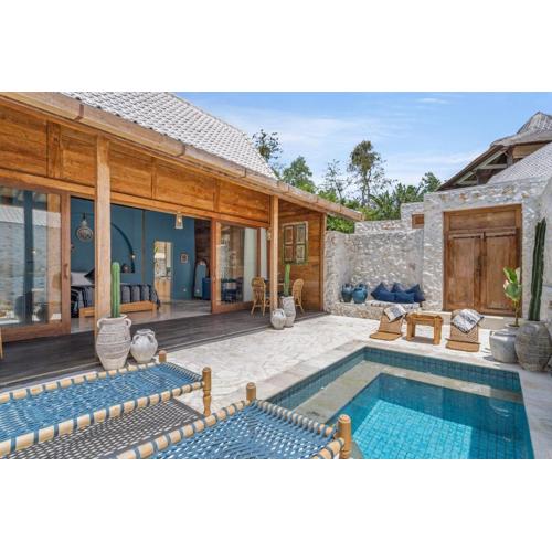 Villa Blue Style Pool Loft with Kitchen warnavillas