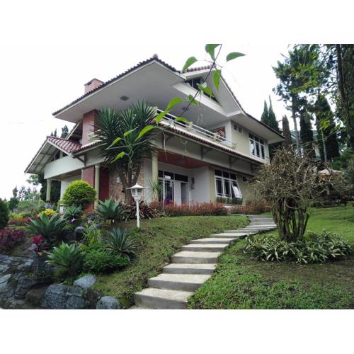 Villa Bougenvile Lembang Asri