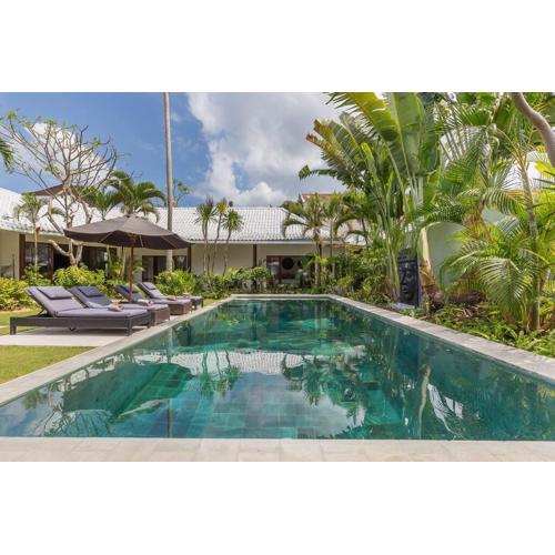 Villa Budha 1: 4bedrs 12m Pool, 700m2 garden with BBQ