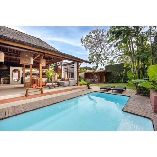 Villa Camini - Newly Renovated Beautiful 2BR Family Villa 6px With Garden And Private Pool