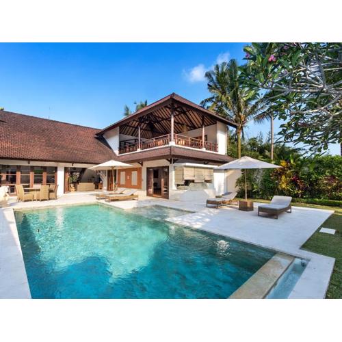 Villa Candi Kecil Empat by Villa Finder