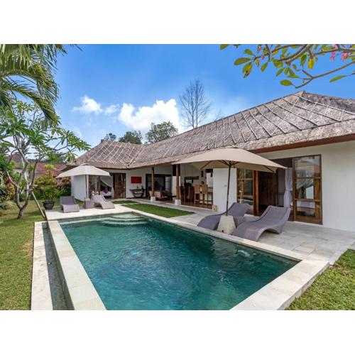 Villa Candi Kecil Tiga by Villa Finder