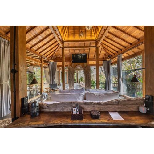 Villa Capung Padang Padang