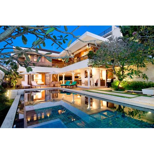 Villa Champa - Family Friendly Accessible villa inc Pool Fence and Car and Driver