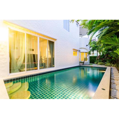 Villa Charming Vibe Nai Harn Phuket
