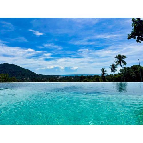 VILLA CHLOE - SEAVIEW - 4 Bedrooms