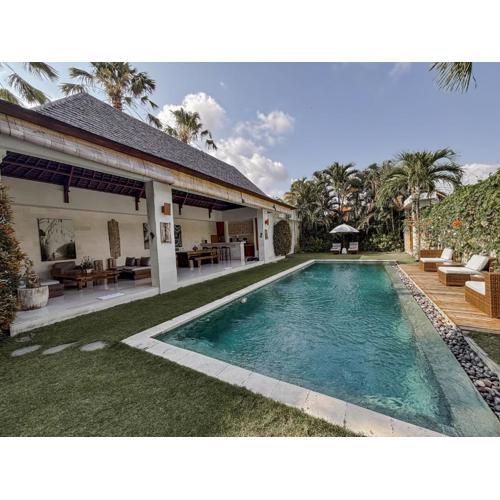 Villa Chocolat Seminyak 2 Bedroom