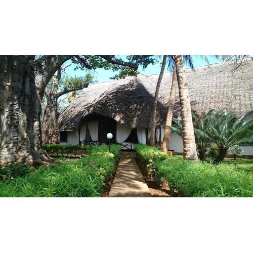 Villa con baobab e piscina