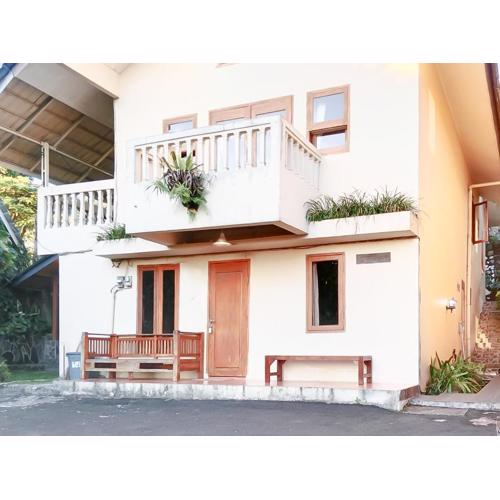 Villa d'Oasis 2 Puncak Mitra RedDoorz