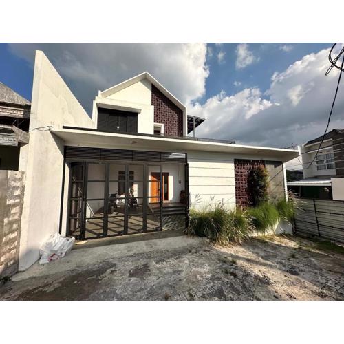 Villa Dua Kota - Dekat Malang dan Batu - 10 menit - MURAH RAME-RAME