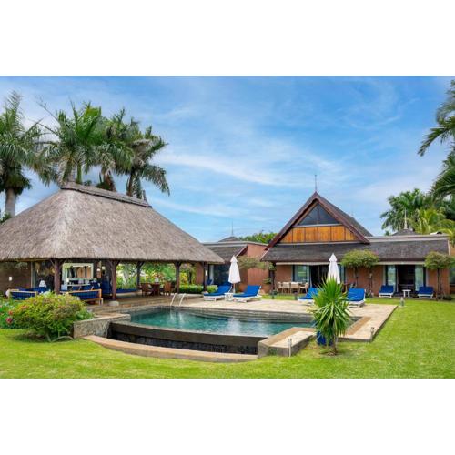 Villa Ebony -Tropical Design with Ocean Views, 5-star resort