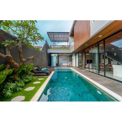 Villa Elena by Maheswara