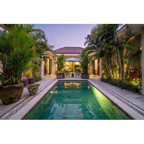 Villa Eleni - walk to Seminyak's best restaurants and hot spots