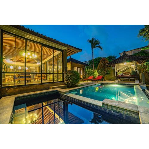 Villa Elysium Fields - Rustic Meets Industrial Chic Design