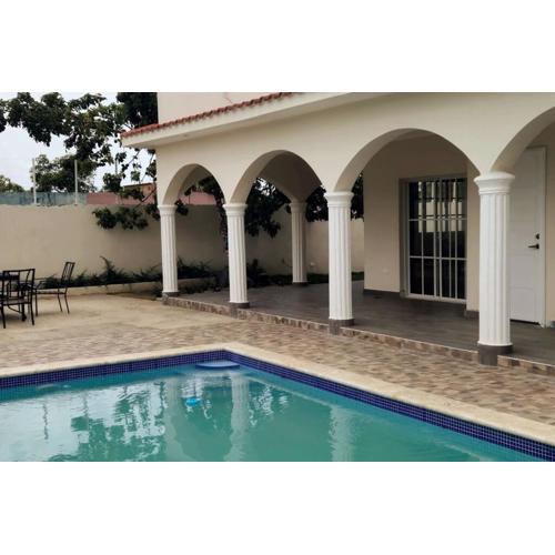 Villa Familiar con Piscina cerca Av Ecológica