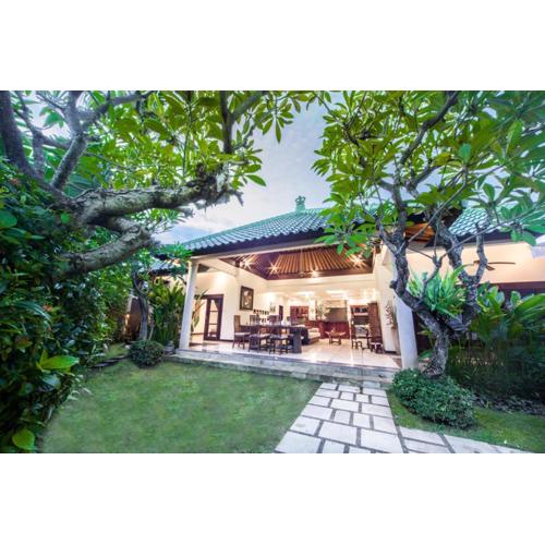 Villa Frangipani