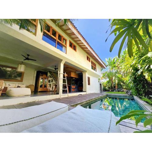 Villa Hibou - New Tropical Luxury 2BR near Canggu
