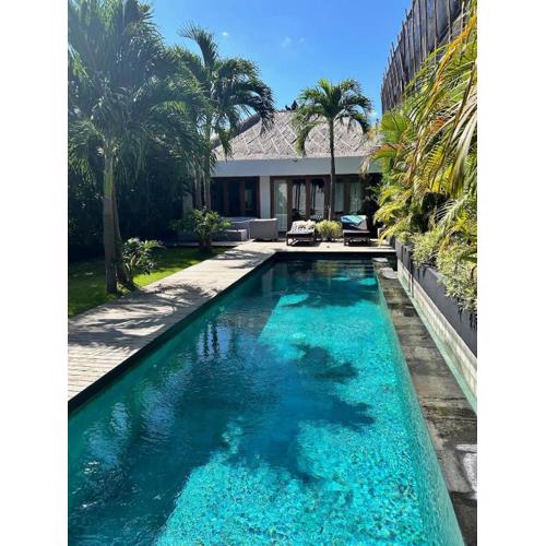 Villa Ilo magic 250 m2 great location in a 750 m2 Land