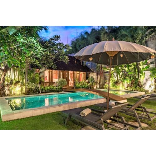 Villa Joglo Oberoi Seminyak Beautiful 4BR Villa Prime Location