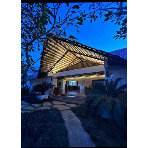 Villa Kalachuchi V.K