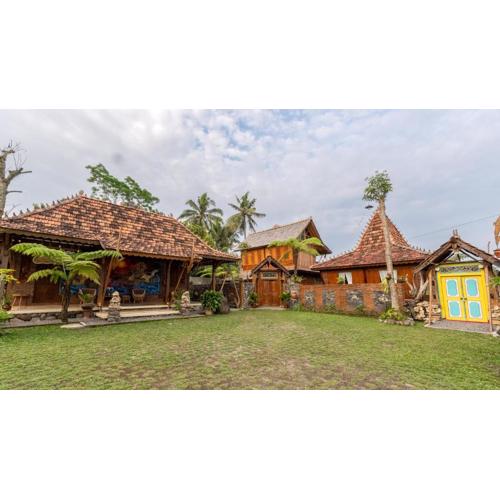 Villa Kaluna - 3 Bedroom Javanese Villa in Kaliurang