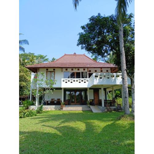 Villa Kanari Batukaras