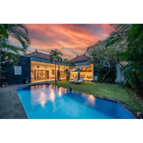 Villa Kangaroo Seminyak next to double six beach