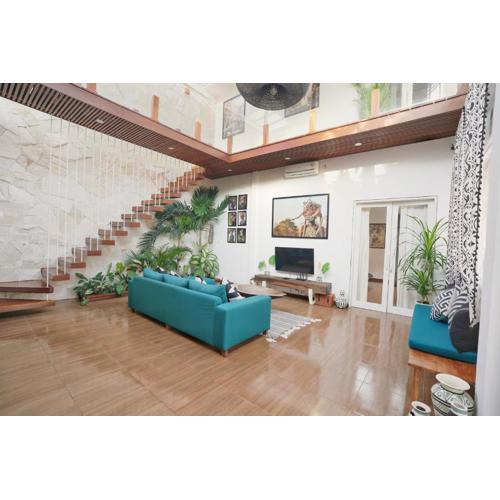 Villa Karibu Canggu-2BR with pool & rooftop