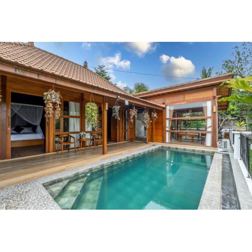 Villa Kayu Asri Mas