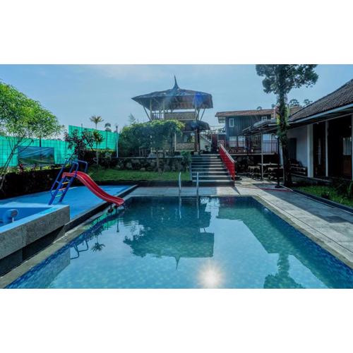 Villa Kayu Ciwidey
