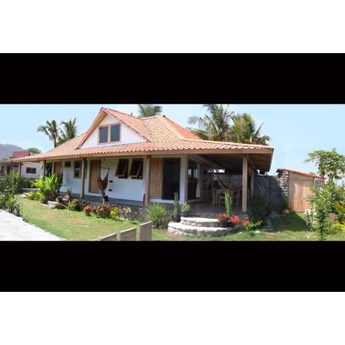 Villa Kembang, Lakey Peak, Nungas