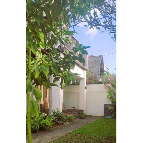 Villa Kenken - 2 Bedrooms villa close to Keramas Surfing Beach