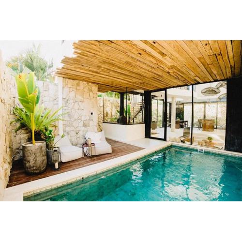 Villa KHAYA Seminyak Stylish 2-Bedroom Villa Just 900m from the Beach