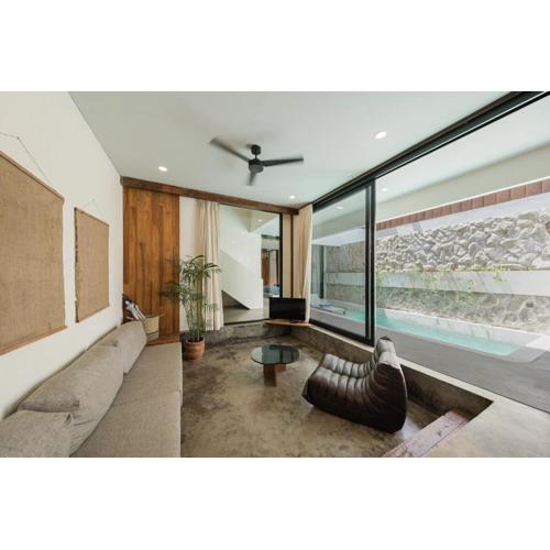 Villa Kiri - Modern 2BR Hideaway Rooftop & Private Pool