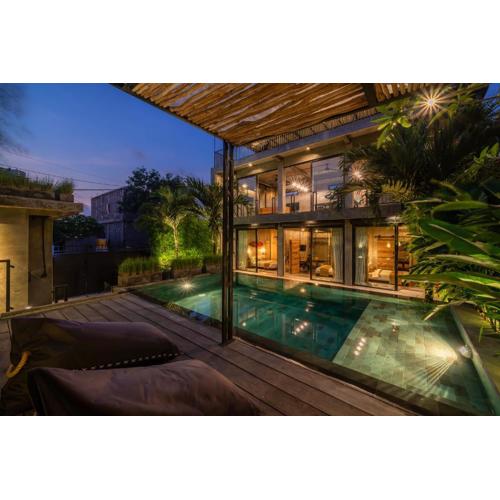 Villa Konkrete - 3BR - Tropical Hideaway Rooftop 15mins to The Beach