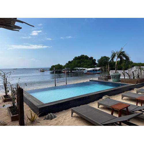 Villa Koral 3 bedrooms beachfront Lembongan
