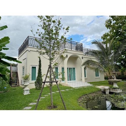 Villa Lacroix Organic Farm