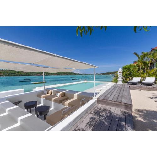 Villa Lagoon - Elegant & Absolute BeachFront in Nusa Ceningan