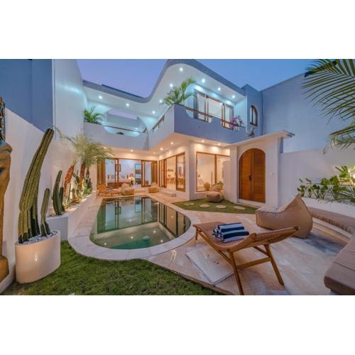 Villa LARRI - Architect 3BR Villa & Luxury - Canggu Beach