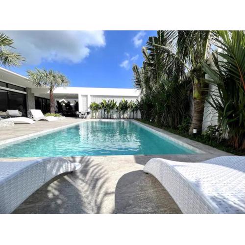 Villa Lola - Modern 3 Bedrooms Villa with Pool