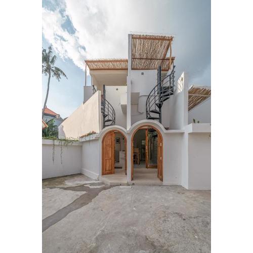 Villa Lumina & Solera - 4 Bedrooms with Pool in Canggu