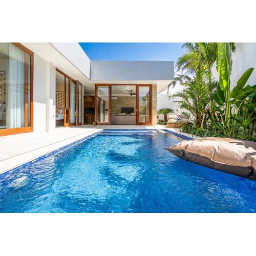 Villa Luna - Sanur, Bali 3 Bed Modern Private Villa with swimming pool