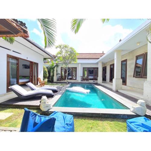 Villa Madalena 4BR Family Villa w Pool Walk to best Beach & Cafe