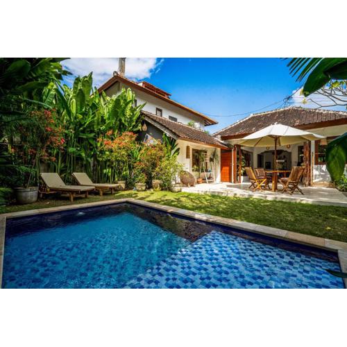Villa Madeus with Gym Corner, Private Pool, Garden & Billard in Canggu