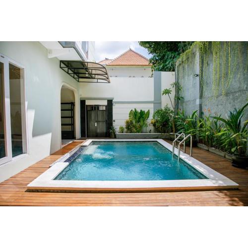 Villa Majapahit Kuta 5 bedrooms